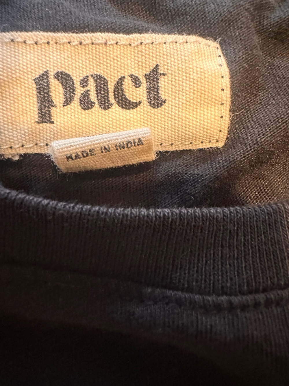 PACT women’s black organic cotton crew neck short-sleeve tee Size Large - Picture 5 of 6